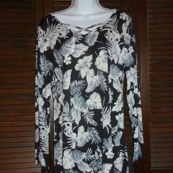 VIVILLI Black Gray & White Floral Leaf Print Tunic - Picture 4 of 8